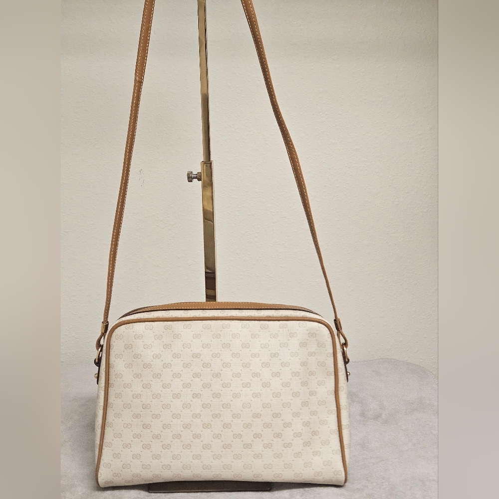 GUCCI GG Vintage Shouler/ Crossbody Bag